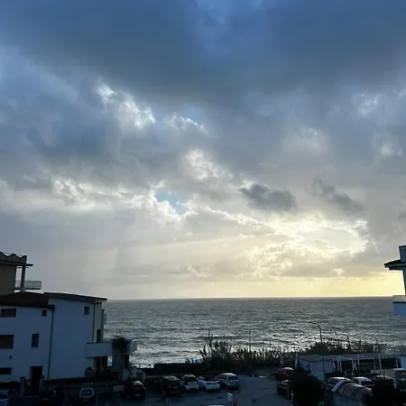 Vista Al Mar *